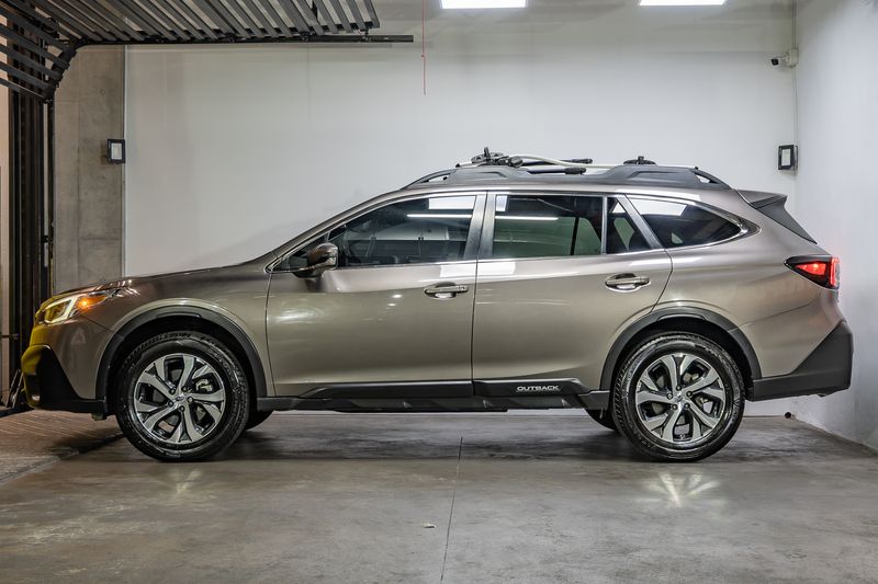 SUBARU OUTBACK LIMITED T DPY11 KL 2022