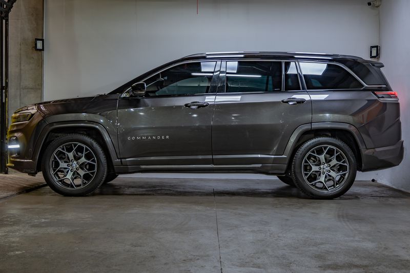 JEEP COMMANDER OVERLAND 1300CC T 2023