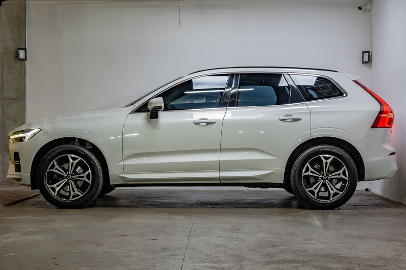 VOLVO XC60 B5 AWD MOMENTUM MHEV 2000CC T CR 2022