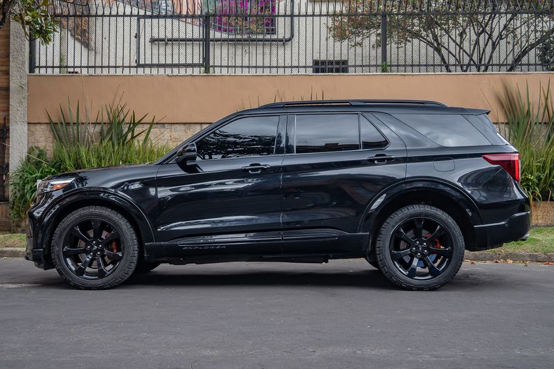 FORD EXPLORER ST T MA 3SE CR360 2021