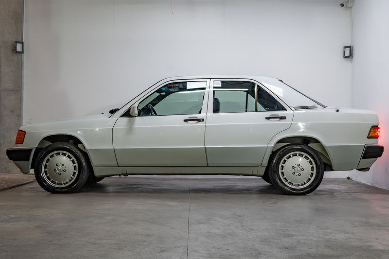 MERCEDES-BENZ 190E 2000 CC 1992