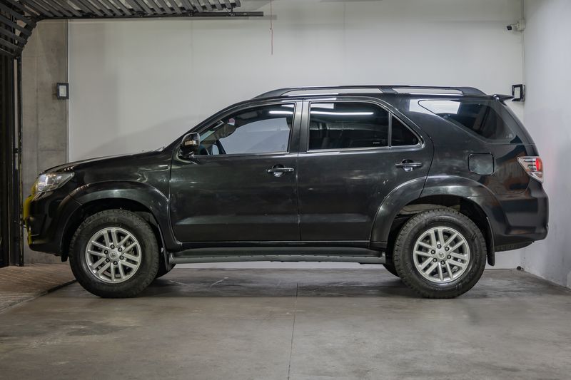 TOYOTA FORTUNER URBANA 2014